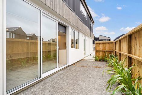 Photo of property in 10/6u Bushland Grove, Paparangi, Wellington, 6037
