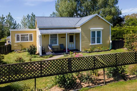 Photo of property in 5 Painstown Road, Waimate, 7978