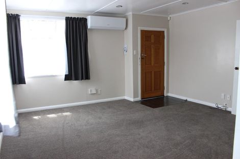 Photo of property in 614f1- Fergusson Drive, Trentham, Upper Hutt, 5018