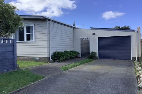 Photo of property in 18 Te Kiteroa Grove, Churton Park, Wellington, 6037