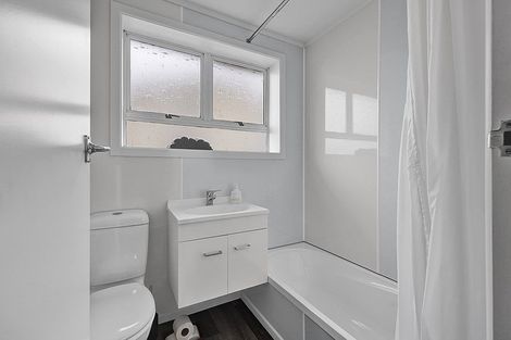 Photo of property in 304 South Road, Hawera, 4610