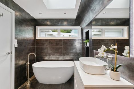 Photo of property in 11 Rutland Way, Wadestown, Wellington, 6012