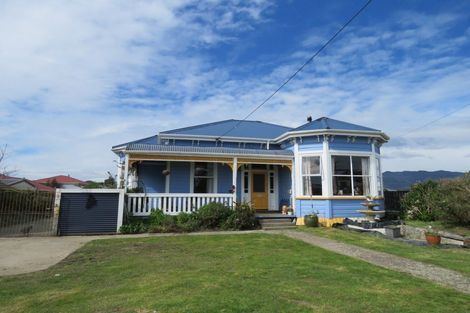 Photo of property in 123 Queen Street, Westport, 7825