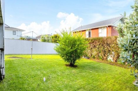 Photo of property in 6 Colwill Road, Massey, Auckland, 0614