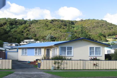 Photo of property in 54 Meremere Street, Wainuiomata, Lower Hutt, 5014