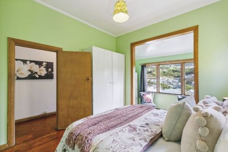 Photo of property in 27 Mornington Road, Brooklyn, Wellington, 6021
