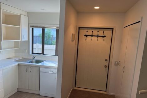 Photo of property in The Grange, 5/92 Bush Road, Albany, Auckland, 0632