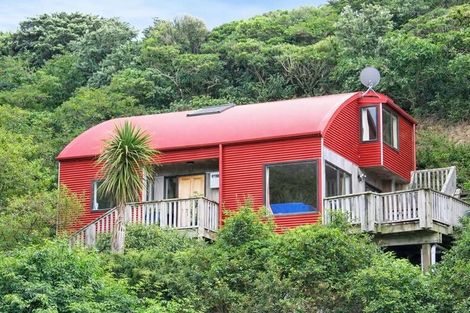 Photo of property in 14 Tyne Street, Island Bay, Wellington, 6023