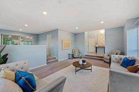 Photo of property in 33 Wiltshire Place, Somerville, Auckland, 2014