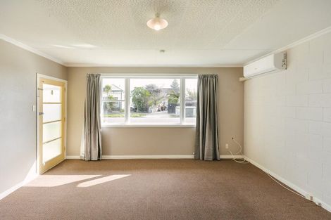 Photo of property in 3 Oakley Street, Palmerston North, 4410