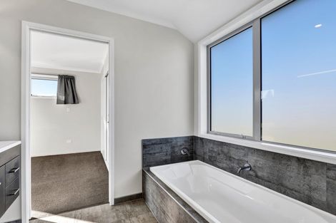 Photo of property in 10 Biron Place, Stratford, 4332