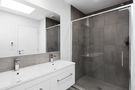 Photo of property in 10 Carder Court, Hobsonville, Auckland, 0618