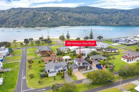 Photo of property in 404 Harbour View Road, Whangamata, 3620
