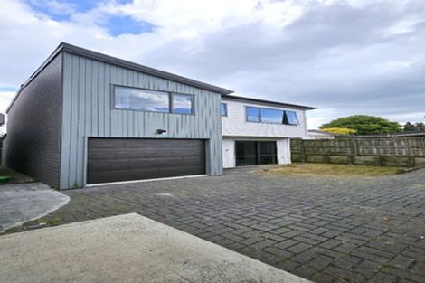 Photo of property in 425f Great South Road, Opaheke, 2113