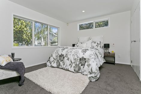 Photo of property in 2/35 Glenvar Road, Torbay, Auckland, 0630