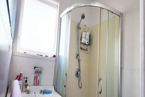 Photo of property in 533 Massey Road, Mangere, Auckland, 2022