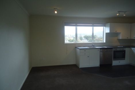 Photo of property in 2/57 Simla Crescent, Khandallah, Wellington, 6035