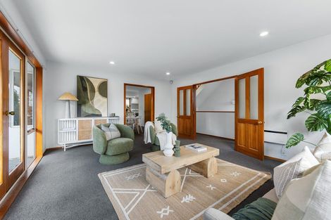 Photo of property in 2/118 Centaurus Road, Huntsbury, Christchurch, 8022