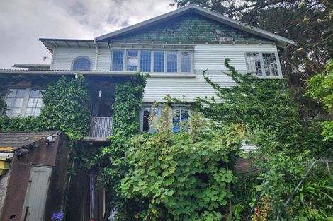 Photo of property in 17 Tio Tio Road, Miramar, Wellington, 6022