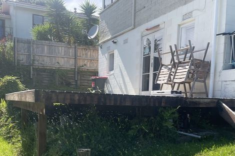 Photo of property in 2/15 Lancelot Place, Glenfield, Auckland, 0629