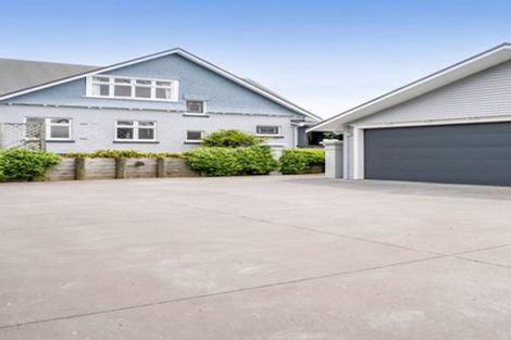 Photo of property in 34 Robe Street, New Plymouth, 4310