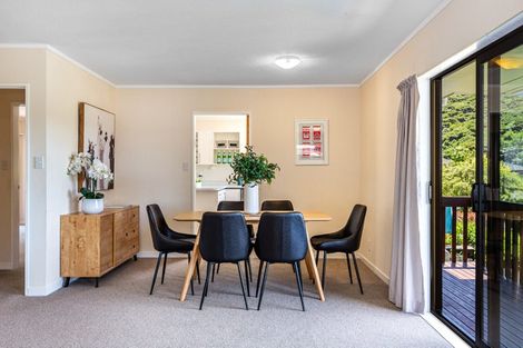 Photo of property in 17 Shackle Lane, Whitby, Porirua, 5024