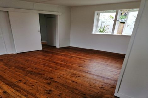 Photo of property in 2 Otanerua Road, Hatfields Beach, Orewa, 0931