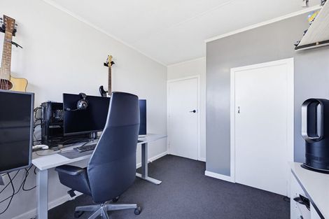 Photo of property in 22 Brookes Terrace, Waitara, 4320
