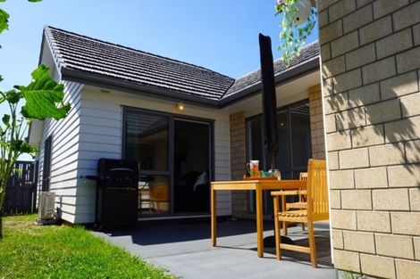 Photo of property in 25 Kotuku Crescent, Takanini, 2112