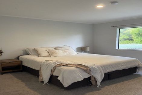 Photo of property in 1/38 Kaipatiki Road, Glenfield, Auckland, 0629