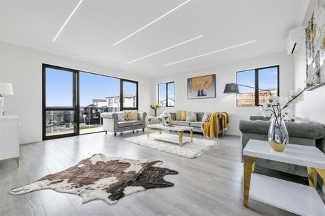 Photo of property in 19 Elevation Street, Flat Bush, Auckland, 2019