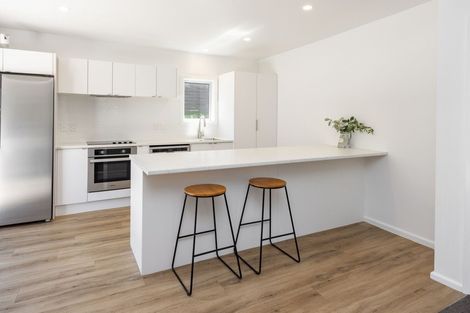Photo of property in 33 Coote Road, Bluff Hill, Napier, 4110