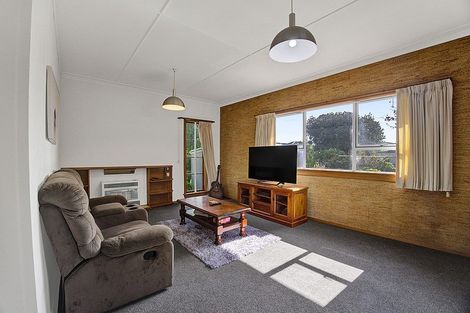 Photo of property in 51 Union Street, Hawera, 4610