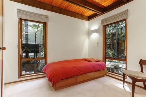 Photo of property in 138 Konini Road, Titirangi, Auckland, 0604