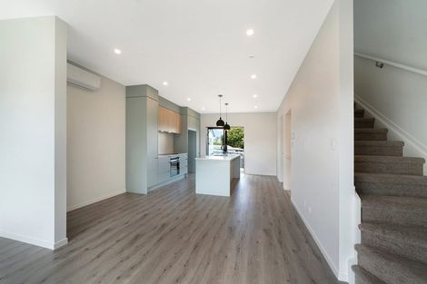 Photo of property in 3/105 Hobsonville Road, West Harbour, Auckland, 0618