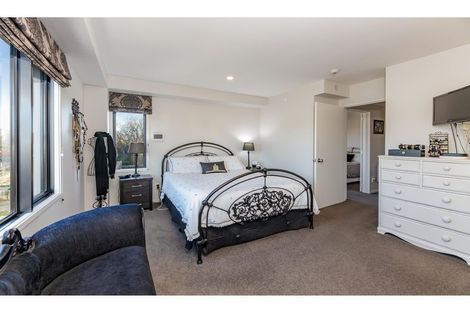 Photo of property in Gloucester Towers, 12/28 Gloucester Street, Christchurch Central, Christchurch, 8013