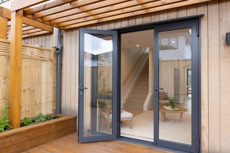 Photo of property in 58 Nganui Avenue, Takanini, Auckland, 2112