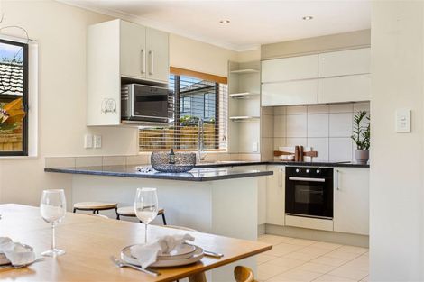 Photo of property in 59a Hewlett Road, Massey, Auckland, 0614