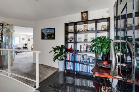Photo of property in 2a Sackville Street, Fitzroy, New Plymouth, 4312
