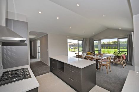 Photo of property in 6 Shearwater Lane, Point Wells, 0986