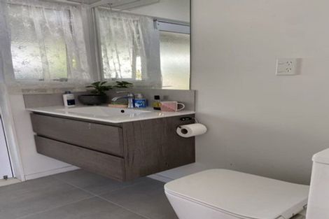 Photo of property in 1/269 Great North Road, Henderson, Auckland, 0612