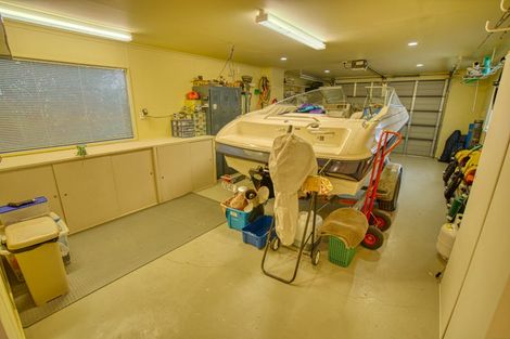 Photo of property in 9 Ranui Place, Moana, 7872