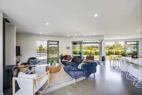 Photo of property in 46 Kopaki Bay Road, Puketapu, Napier, 4182