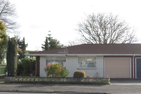 Photo of property in 4/301 Southland Road, Hastings, 4122
