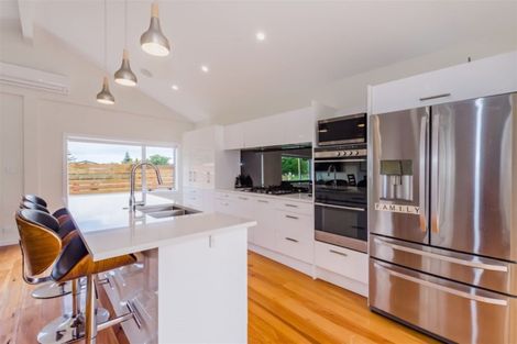 Photo of property in 18 Wharemauku Road, Raumati Beach, Paraparaumu, 5032