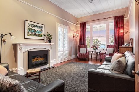 Photo of property in 7 King Edward Parade, Devonport, Auckland, 0624