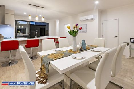 Photo of property in 6 Rere Close, Takanini, 2112