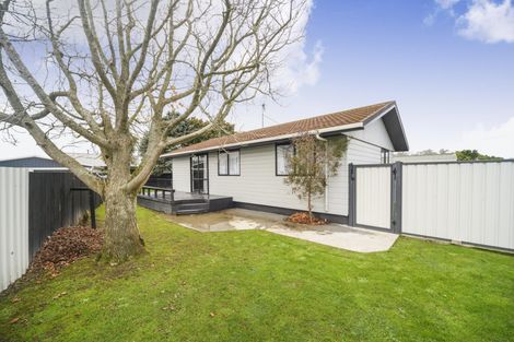 Photo of property in 6 Mercury Street, Milson, Palmerston North, 4414