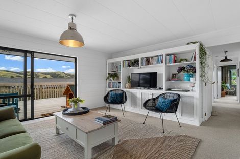 Photo of property in 2 Kassa Rise, Helensville, 0800