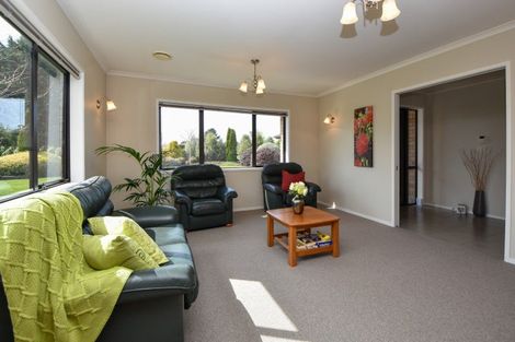 Photo of property in 5 The Glade, Carterton, 5713